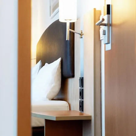 Intercityhotel Wien Zewnętrze zdjęcie